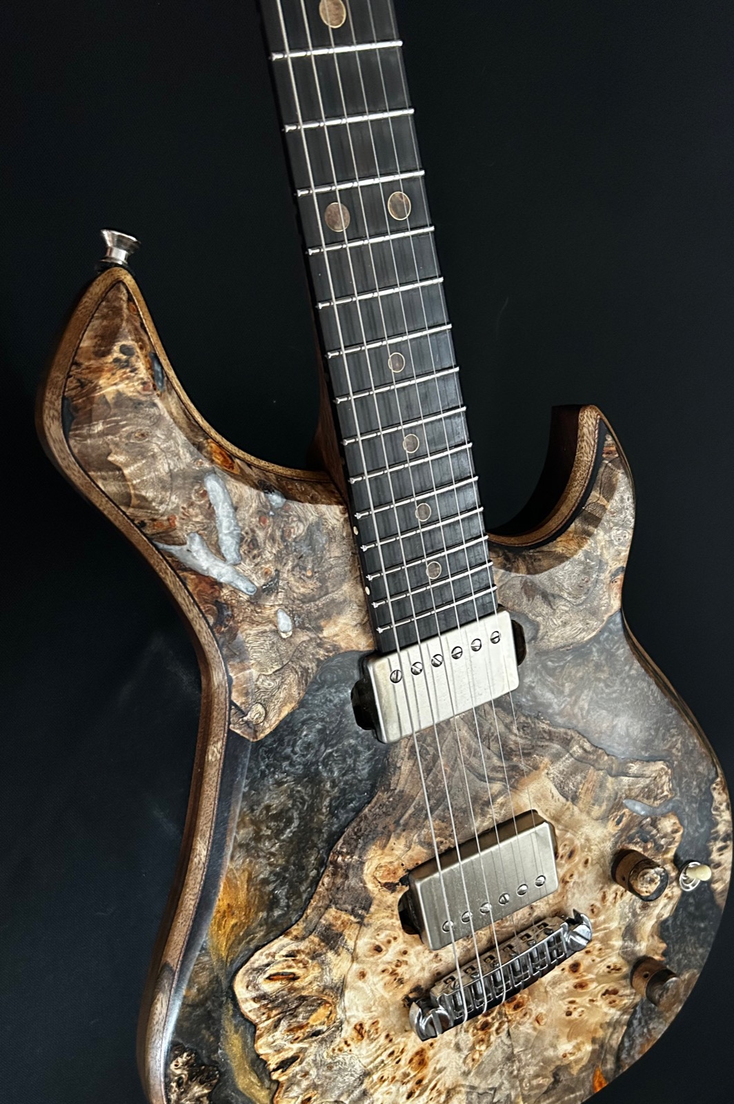 Burl resin laminate